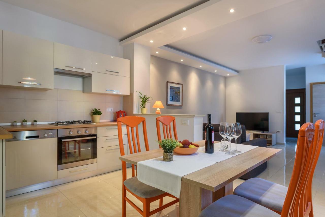 PUY Apartment Perusko מראה חיצוני תמונה