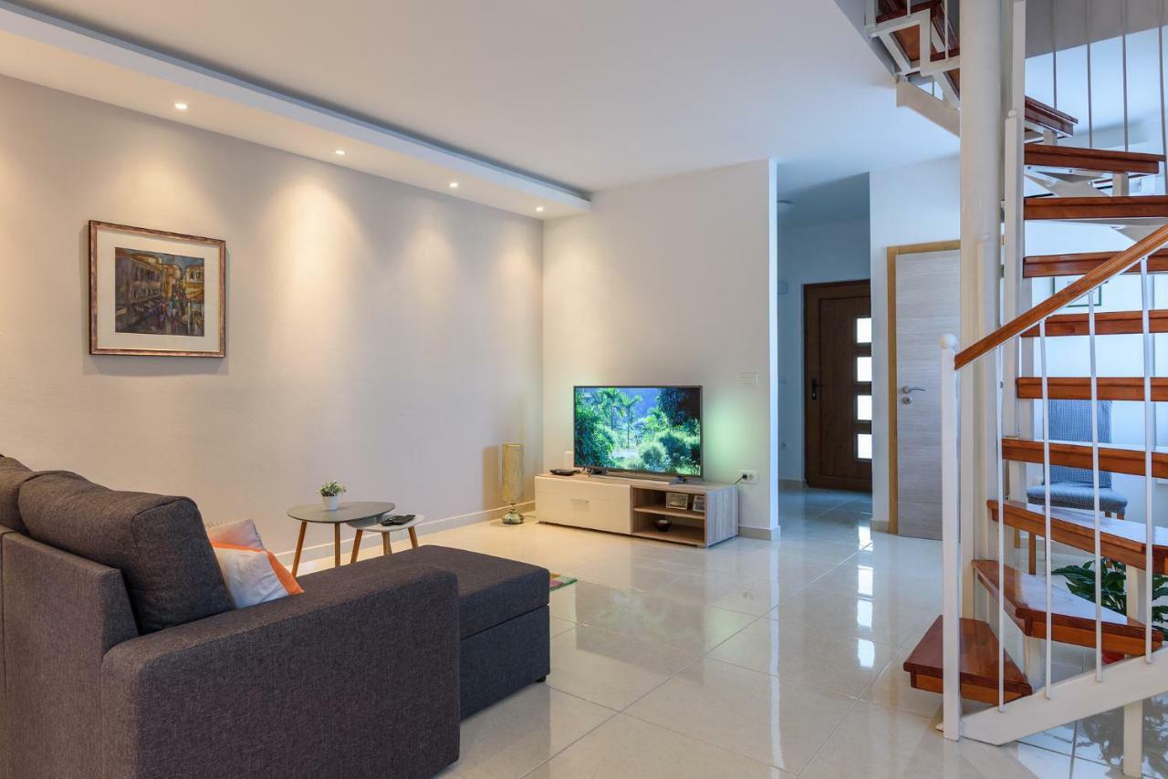 PUY Apartment Perusko מראה חיצוני תמונה